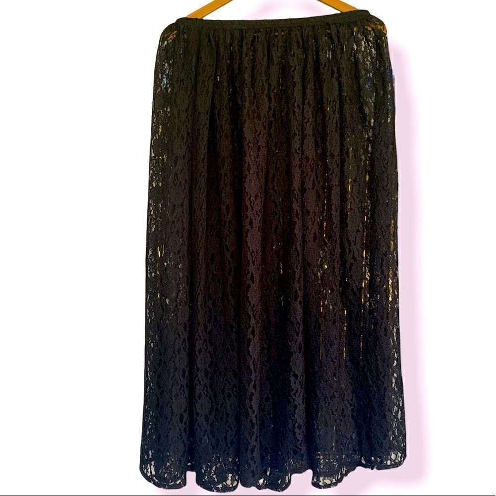 Vintage Express sheer lace pull on maxi skirt